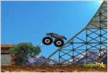 monster truck demolisher carrera de demolicion